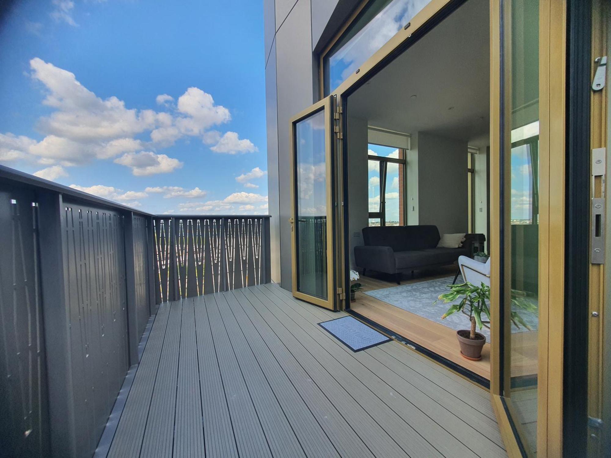 Cozy Room With Private Bathroom In Luxurious Flat Londres Exterior foto